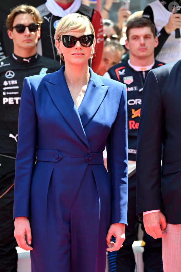 La princesse Charlène de Monaco pendant les hymnes lors du Grand Prix de Formule 1 (F1) de Monaco, le 26 mai 2024. © Bruno Bebert/Bestimage 