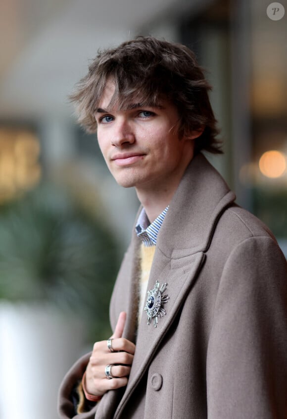 Pierre de Maere au village lors des Internationaux de France de tennis de Roland Garros 2024, à Paris, France, le 1er juin 2024. © Jacovides-Moreau/Bestimage 