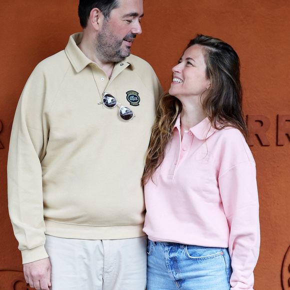 Jean-François Piège et sa femme Elodie au village lors des Internationaux de France de tennis de Roland Garros 2024, à Paris, France, le 1er juin 2024. © Jacovides-Moreau/Bestimage 