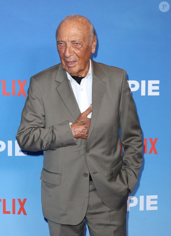 Jacques Séguéla - Avant-première Netflix de la série "Tapie" à l'UGC Normandie Paris le 11 septembre 2023. © Coadic Guirec/Bestimage