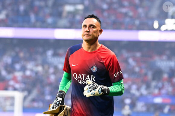 D'après cet employé, il a dû travailler 90 heures par semaine
 
Keylor Navas - Ligue 1 Uber Eats - Match de football du PSG face à Lens (3-1) au Parc des Princes à Paris le 26 août 2023. © Federico Pestellini / Panoramic / Bestimage