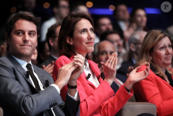 Le premier ministre, Gabriel Attal et Valérie Hayer, tête de liste de la majorité Renaissance pour les élections européennes lors du meeting " Besoin d'Europe" à la maison de la mutualité, le 7 mai 2024. © Stéphane Lemouton / Bestimage