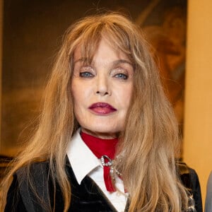 Arielle Dombasle a vécu un drame durant son enfance.
Arielle Dombasle à la remise du Prix Georges Bizet du Livre d’Opéra et de Danse au Théâtre des Champs-Élysées. © Pierre Perusseau / Bestimage