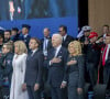 Le président Emmanuel Macron décore des vétérans de la Légion d'honneur lors de la cérémonie Franco-américaine au cimetière américain de Colleville sur Mer dans le cadre de la commémoration du 80ème anniversaire du débarquement en Normandie le 6 juin 2024. © 1st Lt. Katherine Sibilla/Us Arm/Planet Pix via ZUMA Press Wire / Bestimage 