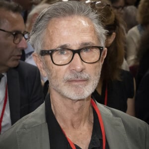 Thierry Lhermitte avait aussi un oncle prénommé François, neurologue également mais aussi chercheur - il est décédé en 1998.
Exclusif - Thierry Lhermitte - Hommage à Louis Braille pour les 70 ans de son entrée au Panthéon à Paris le 22 juin 2022. © Jack Tribeca / Bestimage