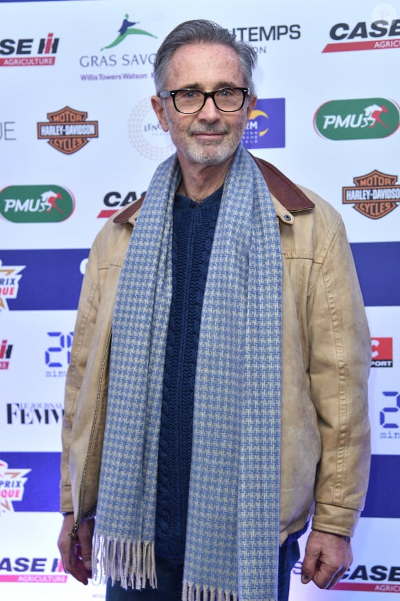 Thierry Lhermitte lors de la 100ème édition du Grand Prix d'Amérique sur l'hippodrome de Vincennes à Paris, France, le 26 janvier 2020. © Giancarlo Gorassini/Bestimage 