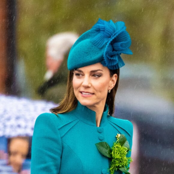 Le prince William, prince de Galles, et Catherine (Kate) Middleton, princesse de Galles, à l'assemblée annuelle des Irish Guards Parade de la St Patrick à Mons Barracks à Aldershot, le 17 mars 2023. Catherine (Kate) Middleton, princesse de Galles, a récemment été nommée colonelle de l'Irish Guards par le roi d'Angleterre. 