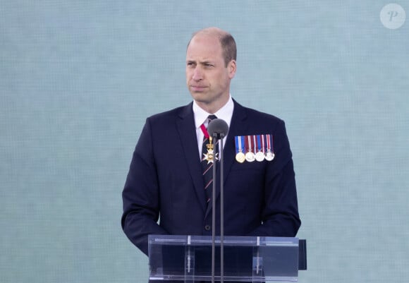 Le prince William a donné des nouvelles de son épouse cette semaine pour les 80 ans du Débarquement
Le prince William de Galles - La famille royale d'Angleterre lors des commémorations du 80ème anniversaire du débarquement (D-Day) à Portsmouth. Le 5 juin 2024 © Rowan Griffiths / Mirrorpix / Bestimage 