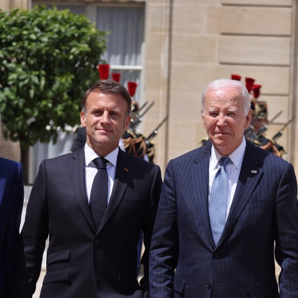 Brigitte Macron et son mari Emmanuel Macron, Joe Biden et sa femme Jill - Le président des Etats-Unis et sa femme à leur arrivée au palais de l'Elysée à Paris, à l'occasion de leur visite d'état en France. Le 8 juin 2024 © Jacovides-Moreau / Bestimage