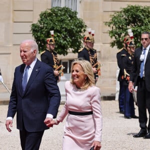 Joe Biden et sa femme Jill - Le président des Etats-Unis et sa femme à leur arrivée au palais de l'Elysée à Paris, à l'occasion de leur visite d'état en France. Le 8 juin 2024 © Jacovides-Moreau / Bestimage 