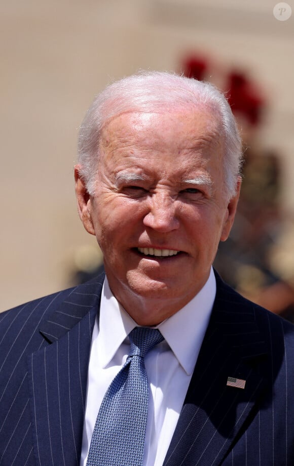 Les deux chefs d'État s'étaient déjà croisés deux jours plus tôt en Normandie
Joe Biden - Le président des Etats-Unis et sa femme à leur arrivée au palais de l'Elysée à Paris, à l'occasion de leur visite d'état en France. Le 8 juin 2024 © Jacovides-Moreau / Bestimage 