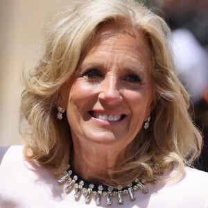 Jill Biden a accompagné son mari lors de son déplacement en France
Jill Biden - Le président des Etats-Unis et sa femme à leur arrivée au palais de l'Elysée à Paris, à l'occasion de leur visite d'état en France. Le 8 juin 2024 © Jacovides-Moreau / Bestimage 