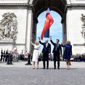 Joe Biden et sa femme Jill, Emmanuel Macron et sa femme Brigitte - Cérémonie à l'Arc de Triomphe à Paris, à l'occasion du voyage officiel du président des Etats-Unis en France. Le 8 juin 2024 © Jeanne Accorsini / Pool / Bestimage 