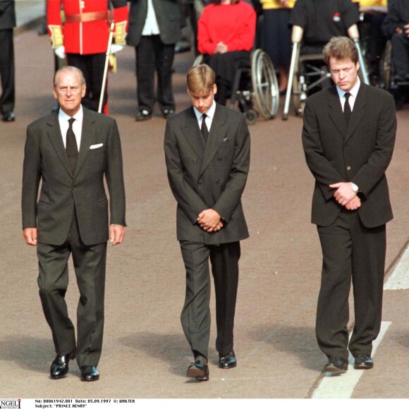 Charles Spencer, Prince Charles, Prince Philip, Prince William, Prince Harry - Procession aux funérailles de Lady Diana, Londres.