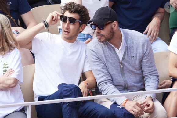 Laurent Lafitte - Célébrités dans les tribunes de la finale homme des Internationaux de France de tennis de Roland Garros 2024 à Paris le 9 juin 2024. © Jacovides-Moreau/Bestimage 