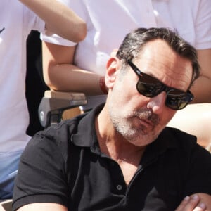 Gilles Lellouche et sa compagne Alizée Guinochet - Célébrités dans les tribunes de la finale homme des Internationaux de France de tennis de Roland Garros 2024 à Paris le 9 juin 2024. © Jacovides-Moreau/Bestimage 