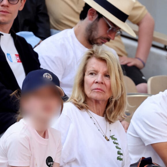 Nicole Garcia - Célébrités dans les tribunes de la finale homme des Internationaux de France de tennis de Roland Garros 2024 à Paris le 9 juin 2024. © Jacovides-Moreau/Bestimage 