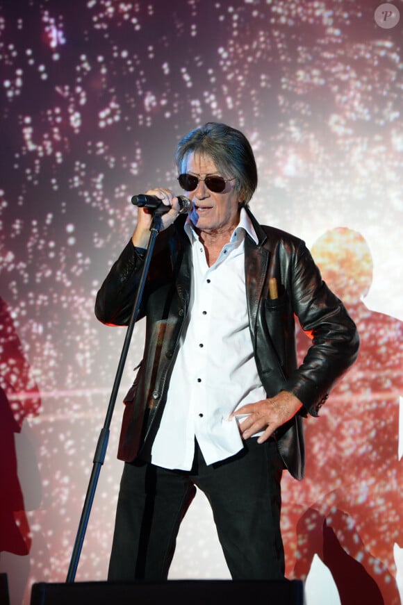 Jacques Dutronc - Soirée de la 9ème édition du "Etam Live Show" (Etam Lingerie) lors de la fashion week à Paris, le 27 septembre 2016. La marque Etam fête ses 100 ans en 2016. © Rachid Bellak/Bestimage