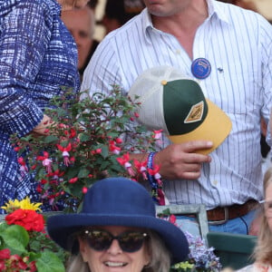 Reine Camilla, Peter Phillips, Isla Phillips, Savannah Phillips et Harriet assistent au dernier jour du Badminton Horse Trials dans le Gloucestershire pour le 75ème anniversaire de l'événement. 12 mai 2024