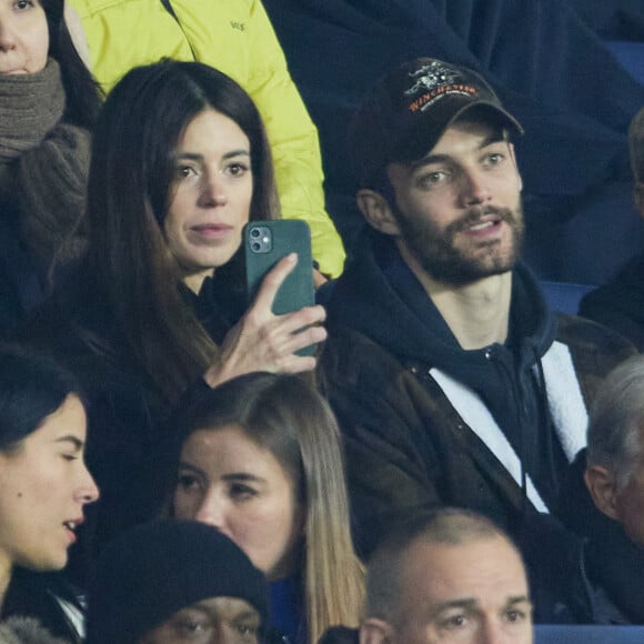 Exclusif - Jean Sarkozy, Louis Sarkozy et sa femme Natali Husic, Jean-Claude Darmon - People en tribunes du match de Ligue 1 Uber Eats "PSG contre Reims" (1-1) au Parc des Princes à Paris le 29 janvier 2023. 