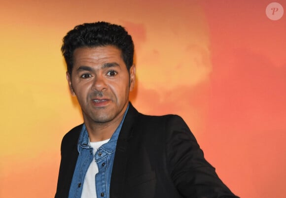 Il y a des années, Jamel Debbouze a acheté un terrain avec une maison dans les Yvelines...
Jamel Debbouze - Projection exceptionnelle du nouveau Disney "Le Roi Lion" au Grand Rex à Paris. © Coadic Guirec/Bestimage