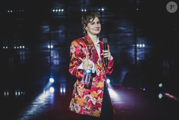 Exclusif - Christine and the Queens (Héloïse Letissier) - Backstage - Enregistrement de l'émission "Tous ensemble pour la musique" pour la fête de la musique 2020 à l'AccorHotels Arena à Paris le 17 juin 2020. © Cyril Moreau / Veeren Ramsamy / Bestimage