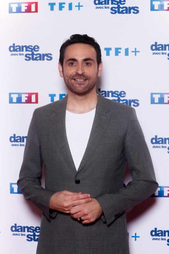 Camille Combal - Photocall pour le lancement de la nouvelle saison de l'émission "Danse avec les stars 2024 (DALS)" à la Tour TF1 à Boulogne-Billancourt. Le 25 janvier 2024 © Christophe Clovis / Bestimage  Photocall for the launch of the new season of the show "Danse avec les stars 2024 (DALS)" at the Tour TF1 in Boulogne-Billancourt. On January 25th 2024 