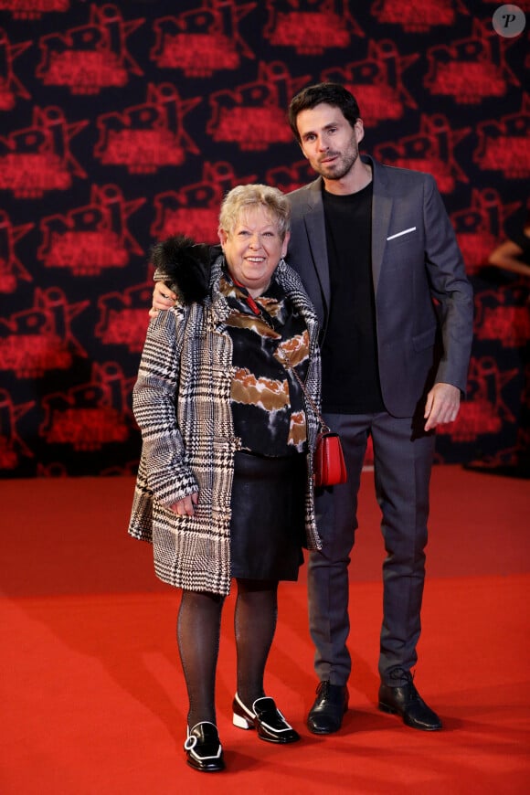 Danielle a de son côté d'abord décliné avant de finalement accepter.
Arthur Lombard et Danielle (Stidio Danielle) lors de la 23ème édition des NRJ Music Awards 2021 au Palais des Festivals de Cannes, le 20 novembre 2021. © Dominique Jacovides/Bestimage