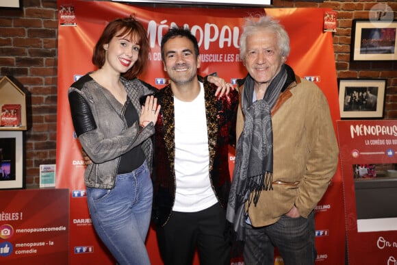 Le couple a assisté au spectacle Ménopause d'Alex Goude.
Alex Goude, Jean-Luc Moreau avec sa compagne Elie - Générale de la pièce "Ménopause" mise en scène et co-écrite par A. Goude au théâtre du Grand Point Virgule à Paris le 18 juin 2024.