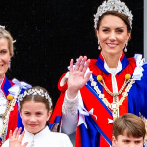 Charlotte de Galles et Kate Middleton au couronnement de Charles III et de la reine Camilla, mai 2023.