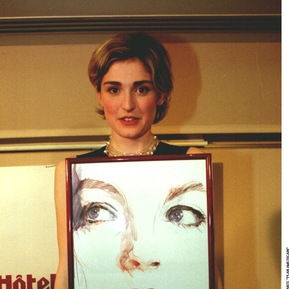 Archives - Julie Gayet