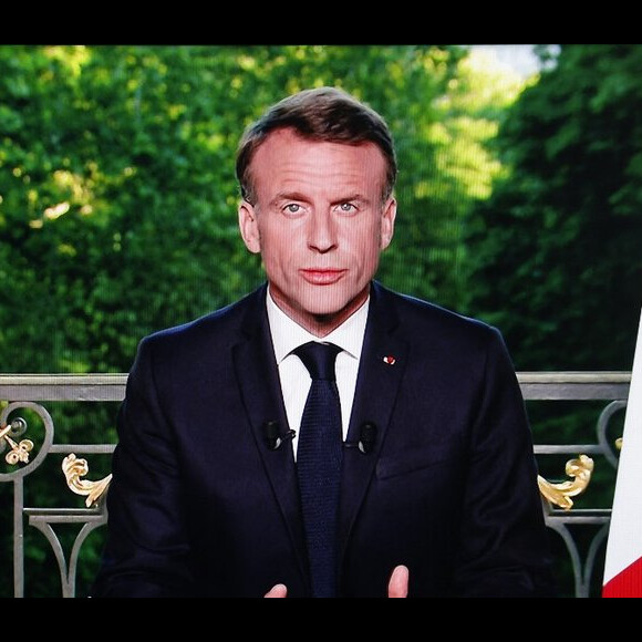Après les résultats des élections européennes, Emmanuel Macron a décidé de dissoudre l'Assemblée nationale
Allocution télévisée d'Emmanuel Macron
