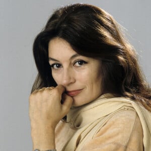 Anouk Aimée a pour rappe rendu son dernier souffle le 18 juin dernier à 92 ans.
Archives - En France, à Paris, rendez-vous studio d'Anouk Aimée. Octobre 1980 © Michel Ristroph via Bestimage