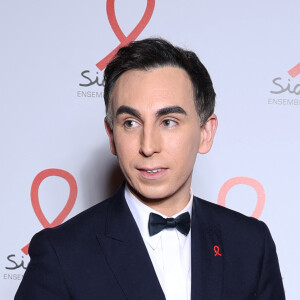 Jordan De Luxe - Photocall de la soirée de lancement du "Sidaction" au théâtre Edouard VII à Paris le 4 mars 2024. © Denis Guignebourg/Bestimage  Photocall of the launch evening of “Sidaction” at the Edouard VII theater in Paris on March 4, 2024. 