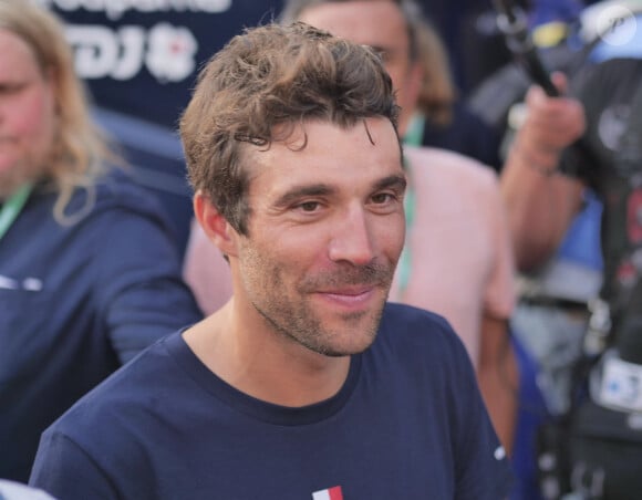 Il est devenu amabassadeur d'une marque de vélo
Thibaut Pinot lors de sa dernière arrivée, à Bergame, pour la dernière étape du Tour de Lombardie. Le coureur cycliste, âgé de 33 ans, avait annoncé sa retraite en début d'année. Le 7 octobre 2023