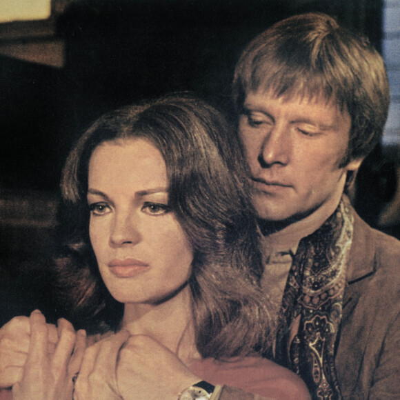 Les circonstances de la mort de Romy Schneider restent toujours floues à ce jour
Romy Schneider, Dennis Waterman 1970 © JT Vintage/Glasshouse/Zuma Press/Bestimage