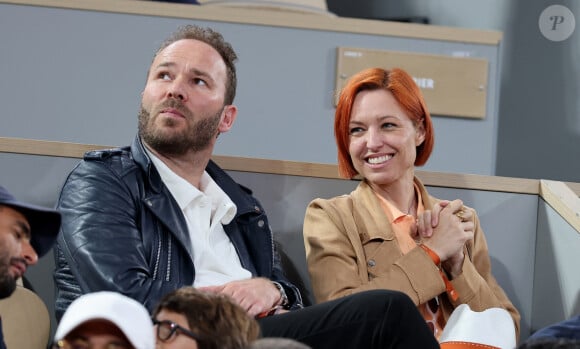 Natasha St-Pier et son compagnon Vincent Bidal dans les tribunes lors des Internationaux de France de tennis de Roland Garros 2024 à Paris, France, le 28 mai 2024. © Jacovides-Moreau/Bestimage 