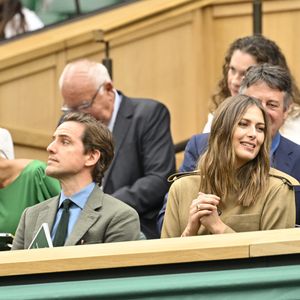 Une belle journée à Wimbledon pour Alexander Gilkes et Maria Sharapova
 
Maria Sharapova et son fiancé Alexander Gilkes assistent au tournoi de tennis de Wimbledon (24 juin - 14 juillet 2024) à Londres, le 3 juillet 2024. © Chryslene Caillaud / Panoramic / Bestimage