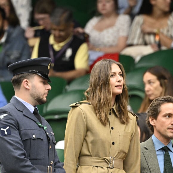 Maria Sharapova et son fiancé Alexander Gilkes assistent au tournoi de tennis de Wimbledon (24 juin - 14 juillet 2024) à Londres, le 3 juillet 2024. © Chryslene Caillaud / Panoramic / Bestimage