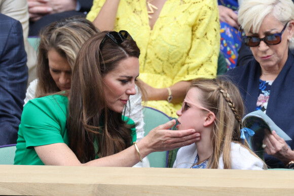 Le prince et la princesse de Galles avec le prince George et la princesse Charlotte lors de la finale masculine du dernier jour des championnats de tennis de Wimbledon à Londres, au Royaume-Uni, le 16 juillet 2023. Photo par Stephen Lock / i-Images/ABACAPRESS.COM