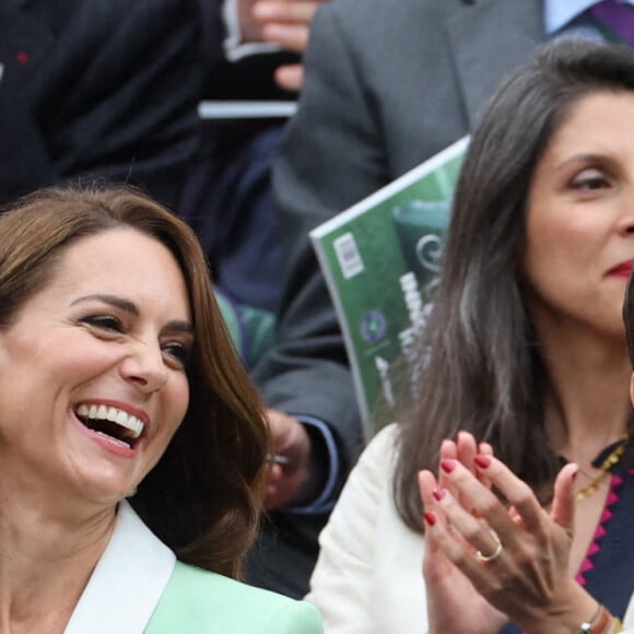 Kate Middleton, la princesse de Galles avec Roger Federer et son épouse Mirka, dans la loge royale lors de la deuxième journée des championnats de tennis de Wimbledon à Londres, Royaume-Uni, le 04 juillet 2023. Photo par Stephen Lock / i-Images/ABACAPRESS.COM