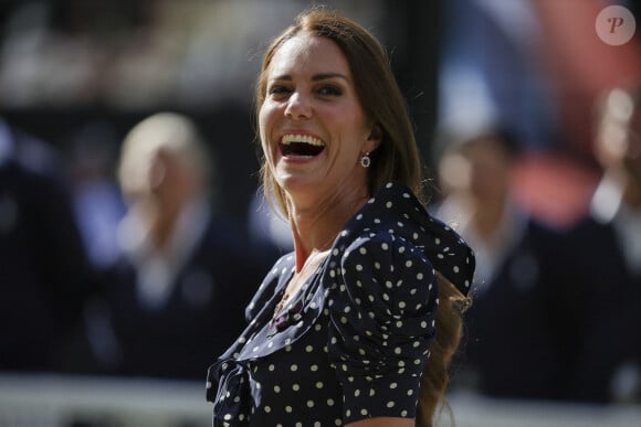 La duchesse de Cambridge offre la finale du tennis masculin de Wimbledon 2022 à Novak Djokovic le 10 juillet 2022 à Londres, Royaume-Uni. Photo par Marc Aspland/The Times/News Licensing/ABACAPRESS.COM