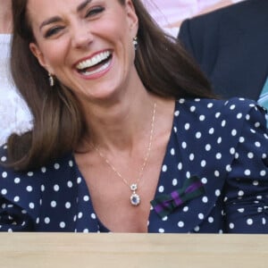 Kate Middleton dans la loge royale pour la finale du simple messieurs lors de la dernière journée des championnats de tennis de Wimbledon à Londres, Royaume-Uni, le 10 juillet 2022. Photo par Stephen Lock/i-Images/ABACAPRESS.COM