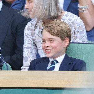 Kate Middleton et le prince George dans la loge royale pour la finale du simple messieurs lors de la dernière journée des championnats de tennis de Wimbledon à Londres, Royaume-Uni, le 10 juillet 2022. Photo par Stephen Lock/i-Images/ABACAPRESS.COM