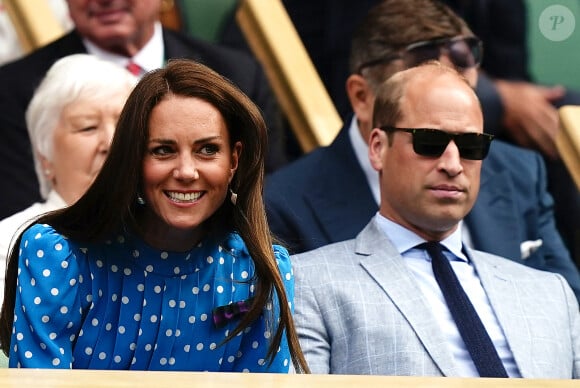 La duchesse et le duc de Cambridge regardent le match de quart de finale entre Novak Djokovic et Jannik Sinner dans la loge royale lors de la neuvième journée des championnats de Wimbledon 2022 au All England Lawn Tennis and Croquet Club, Wimbledon. Photo par Aaron Chown/PA Wire/ABACAPRESS.COM