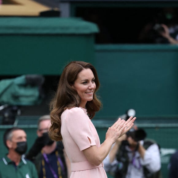 La duchesse de Cambridge assiste à la finale du simple messieurs lors de la treizième journée des championnats de tennis de Wimbledon à Londres, au Royaume-Uni, le 11 juillet ? 2021. Photo par Stephen Lock / i-Images /ABACAPRESS.COM