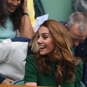 La duchesse de Cambridge dans la loge royale, lors de la douzième journée des championnats de Wimbledon au All England Lawn Tennis and Croquet Club, à Wimbledon, à Londres, au Royaume-Uni, le samedi 13 juillet 2019. Photo par Corinne Dubreuil/ABACAPRESS.COM