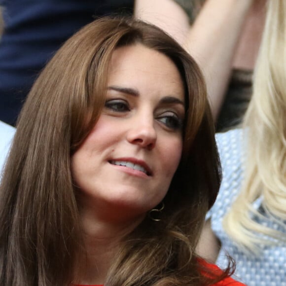 Le duc et la duchesse de Cambridge regardent le match entre le Britannique Andy Murray et le Canadien Vasek Pospisil lors de la neuvième journée du championnat de Wimbledon 2015, à Londres, le 8 juillet 2015.Photo par Hugo Philpott/UPI/ABACAPRESS.COM