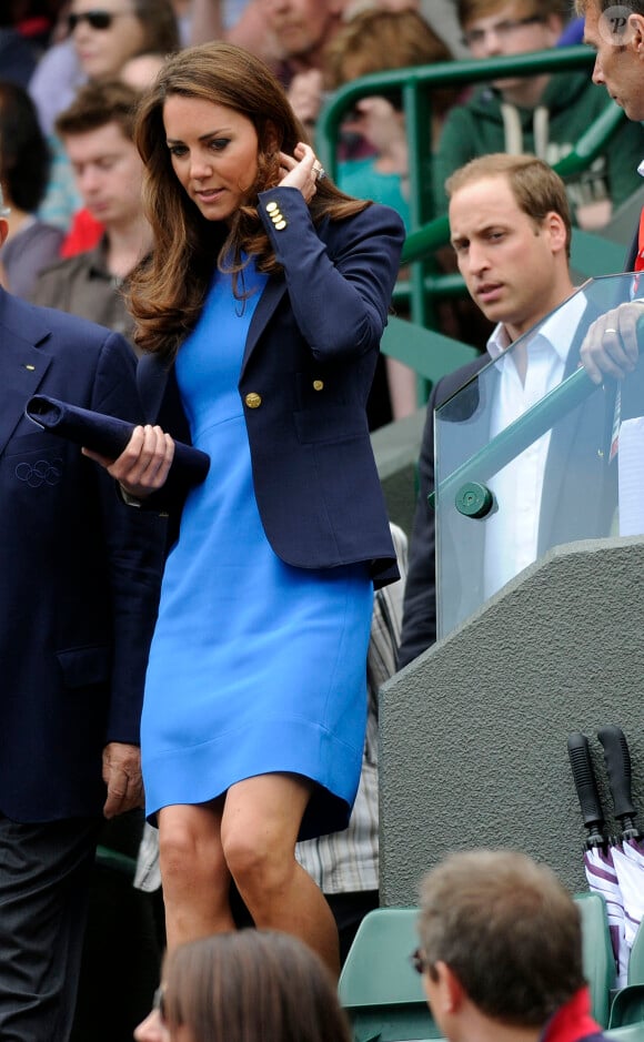 Le duc et la duchesse de Cambridge arrivent pour regarder Andy Murray de Grande-Bretagne en action, lors de son match de quart de finale du simple masculin au site olympique de tennis de Wimbledon à Londres, Royaume-Uni, le 2 août 2012. Photo par Rebecca Naden/PA Photos/ABACAPRESS.COM