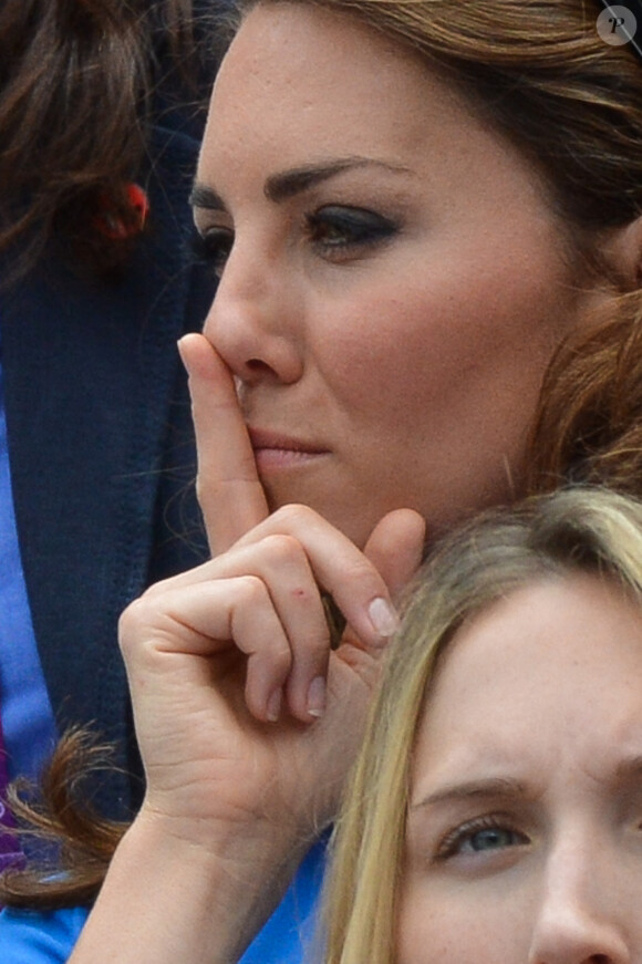 Le duc et la duchesse de Cambridge, William et Kate, regardent le quart de finale de tennis masculin, lors des Jeux olympiques de Londres 2012 à Wimbledon, à Londres (Royaume-Uni), le 2 août 2012. Photo par Guibbaud/Gouhier/JMP/ABACAPRESS.COM